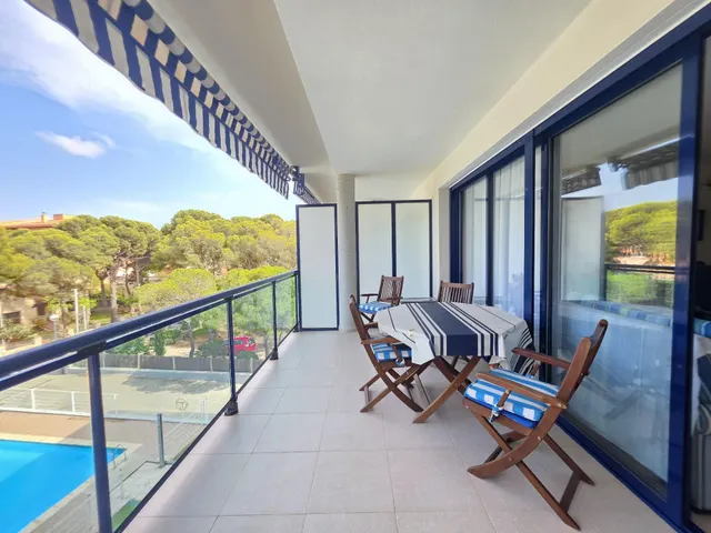PISO 3 habitaciones A 20 M DE LA PLAYA CON PARKING DOBLE Y TRASTERO — 45