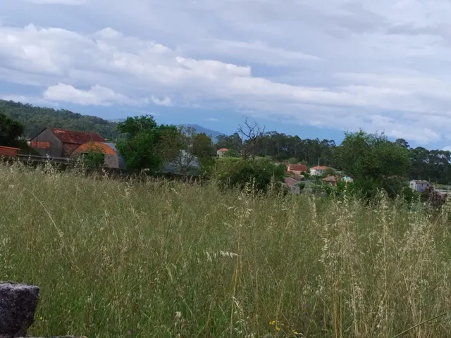 Casa con terreno edificable en Tomiño - foto 3