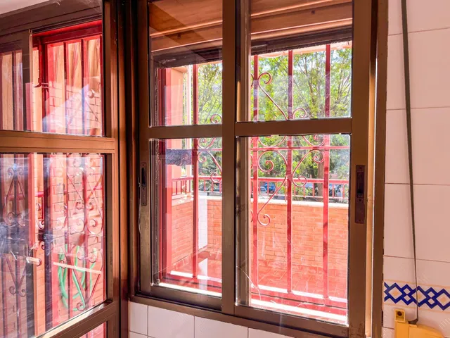 Piso en Venta - Sevilla | 3 Dormitorios | Primera Planta Exterior — 8