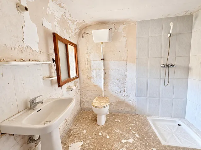 Venta de conjunto de viviendas y terrenos en Cúllar (Granada) — 12