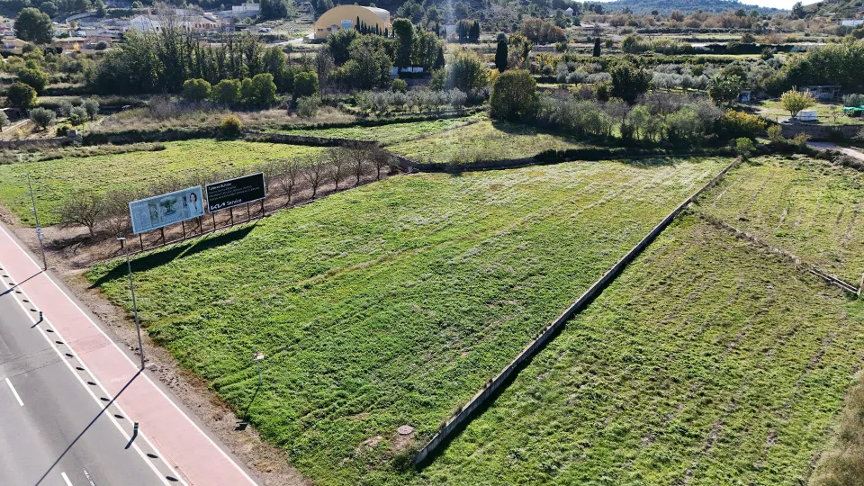 TERRENO A LA VENTA EN LLIRIA
