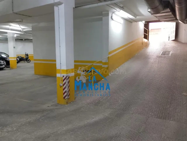 *23.000€* inmobiliaria la mancha vende plaza de garaje en zona san pablo de Albacete — 5