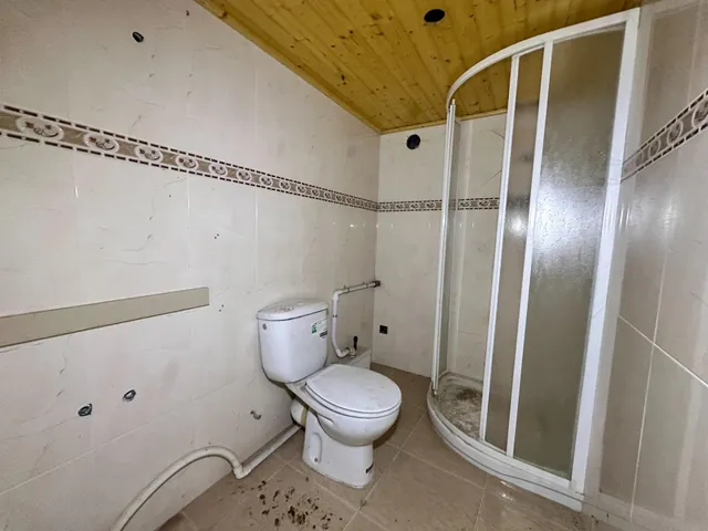 SE VENDE CASA ADOSADA EN BERGA — 50
