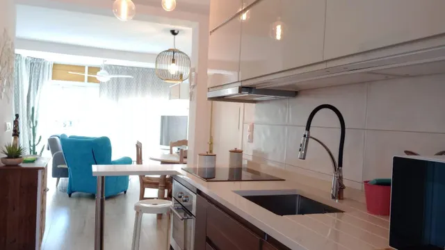 Reformado apartamento en zona Avenida Mediterránea a pocos minutos andando hasta playa Levante. — 9