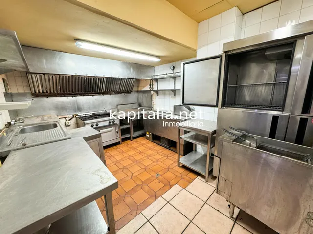 LOCAL A LA VENTA EN ZONA PRIVILEGIADA DE ONTINYENT — 8
