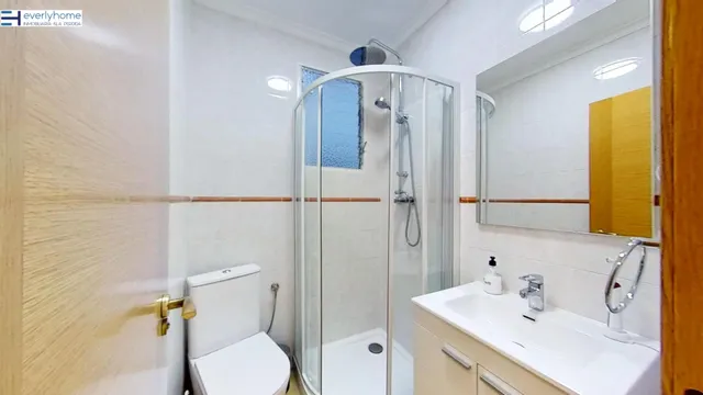 AMPLIA HABITACIÓN DE ALQUILER EN MISLATA CON BALCÓN — 13