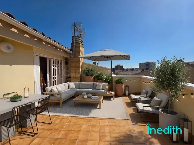 Casa adosada con Jardín con muchas posibilidades en Viladeca - foto 4