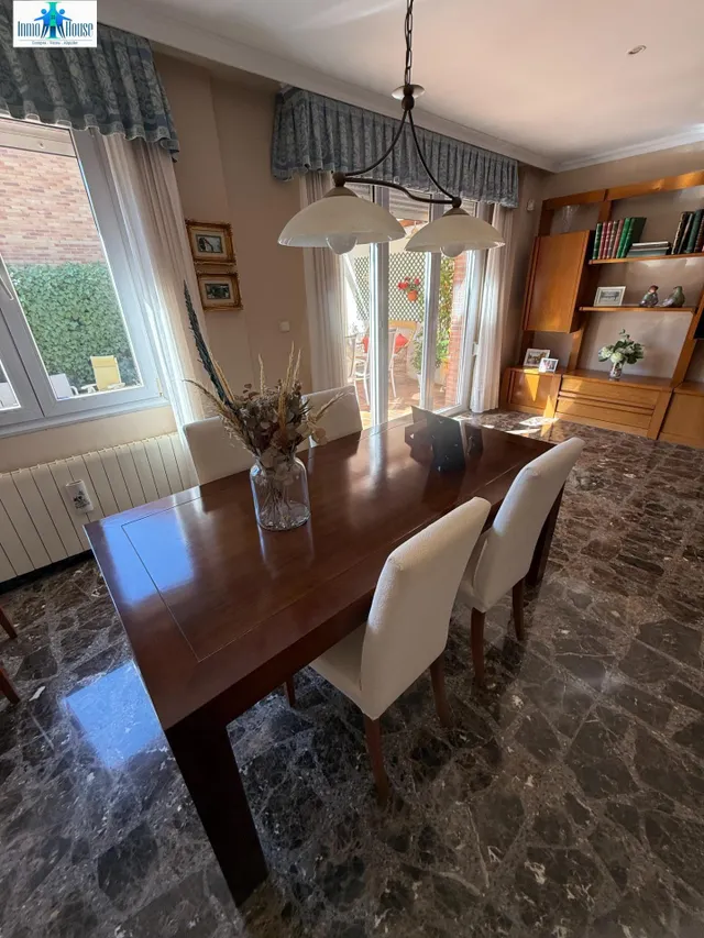 INMOHOUSE VENDE PAREADO — 12