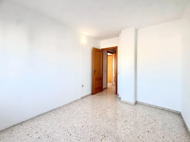 Piso de 1 habitación en venta en Avda. Ausias March — 10