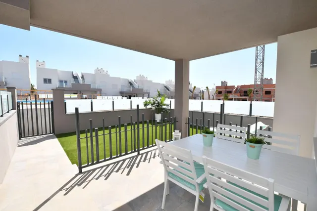 Bungalows de Obra Nueva en San Miguel de Salinas – Naturaleza, Golf y Confort — 3