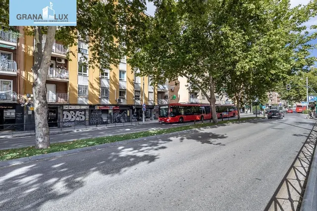 Local de 247 m2 en avenida de madrid – Granada capital — 17