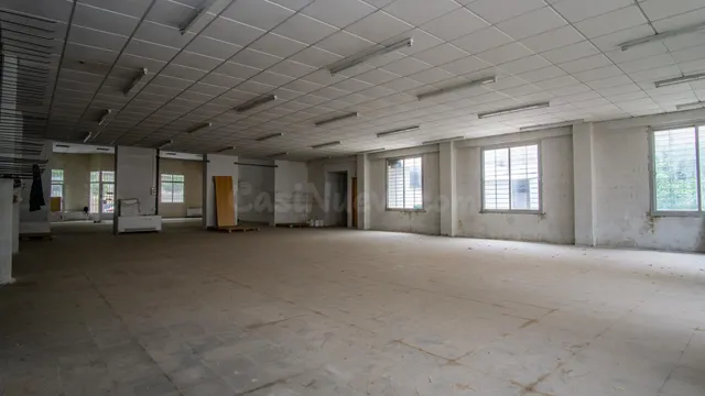 Nave Industrial , con gran Potencial Urbanístico en Petrer z - foto 5