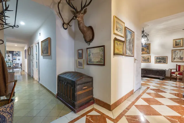 EXCLUSIVA VIVIENDA SEÑORIAL EN ANGEL GANIVET, EN PLENO CORAZON DE GRANADA — 17