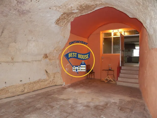 INMUEBLE CON GRANDES POSIBILIDADES EN EL CASCO ANTIGUO DE BO