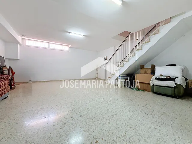 Adosado cuatro dormitorios con sótano y buhardilla — 18