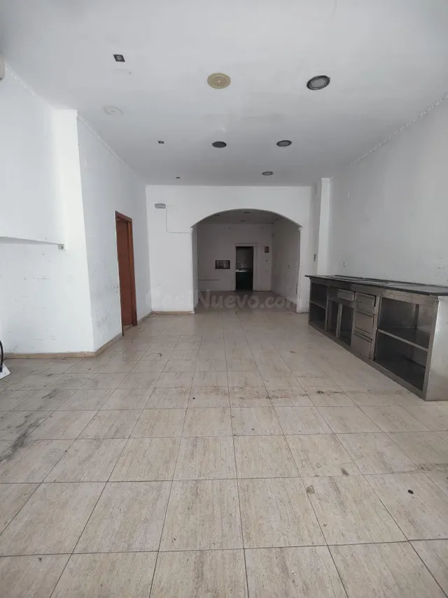 SE ALQUILA LOCAL PLANTA BAJA EN CENTRE VILA