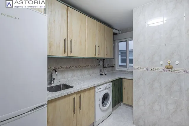 PISO CON GARAJE EN ALBOLOTE — 8