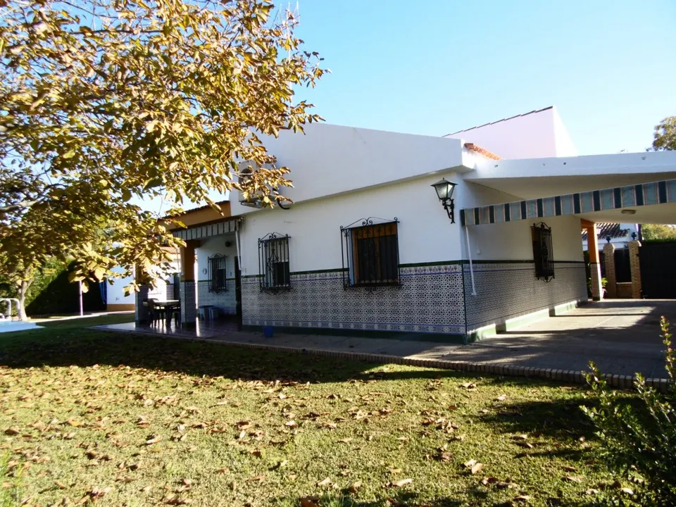 CASA DE UNA PLANTA EL CAPRICHO