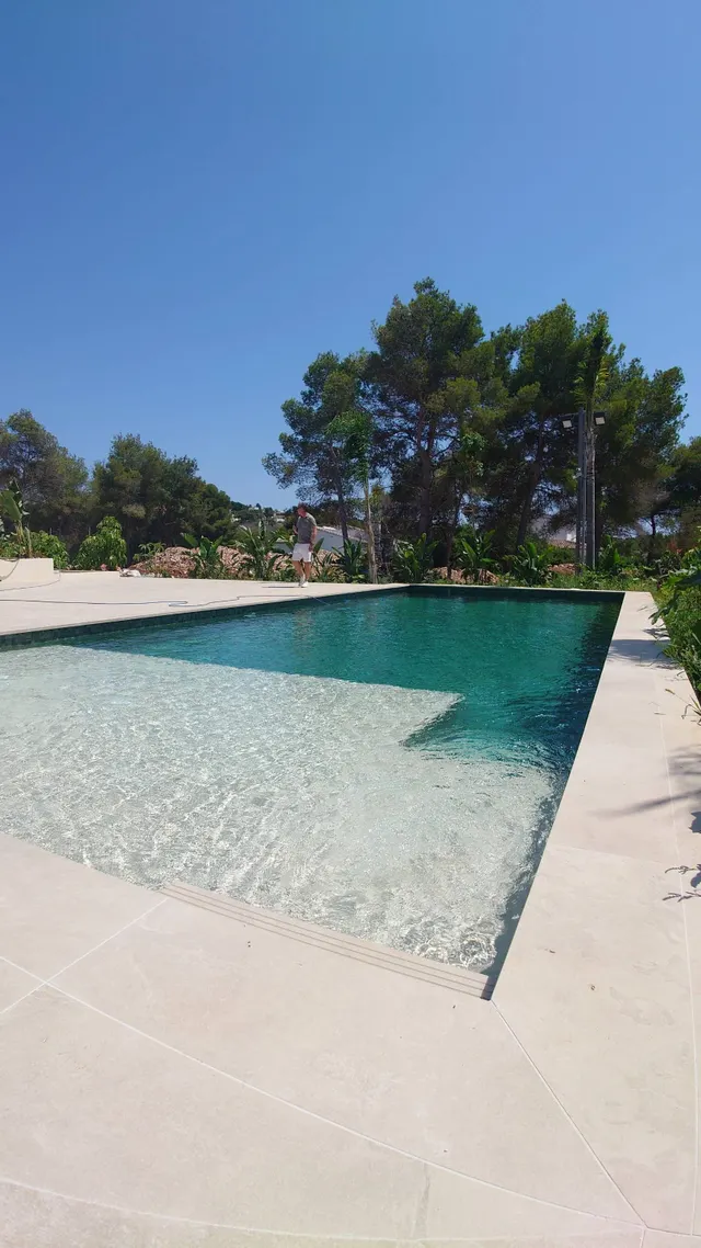 Elegancia arquitectónica en La Granadella, Jávea — 9