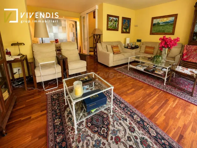 CASA EN VENTA - CIUTAT JARDÍ