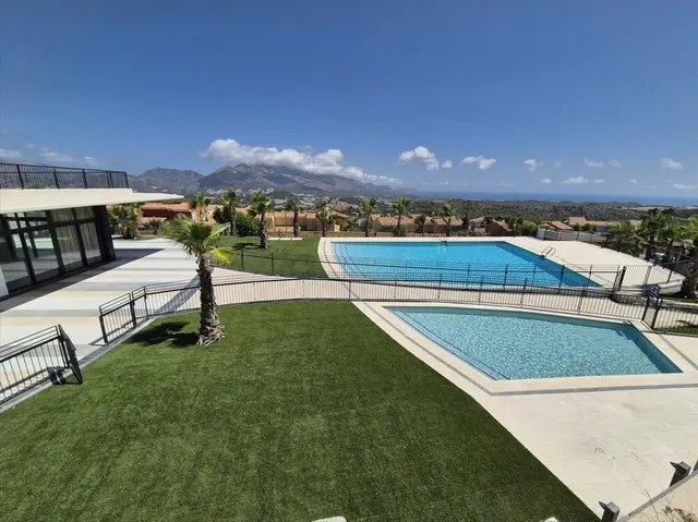 Villa independiente con vistas panorámicas al mar y a las montañas - Polop, Alicante — 3