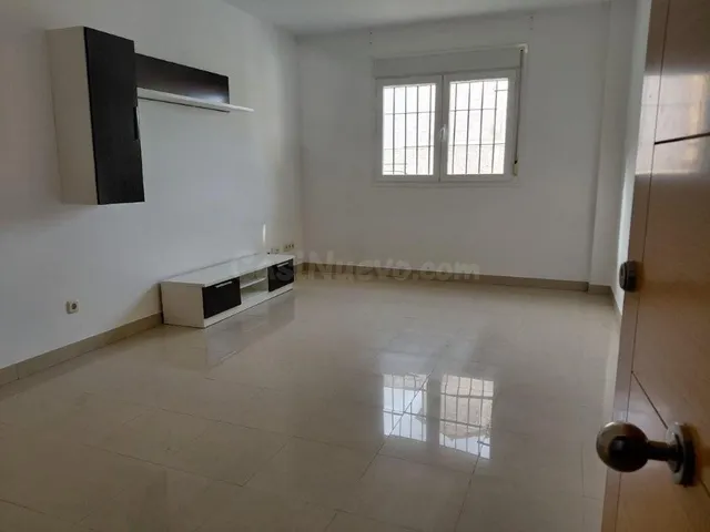 Doña ermita, coqueto piso de 2 dormitorios,  2 baños — 3