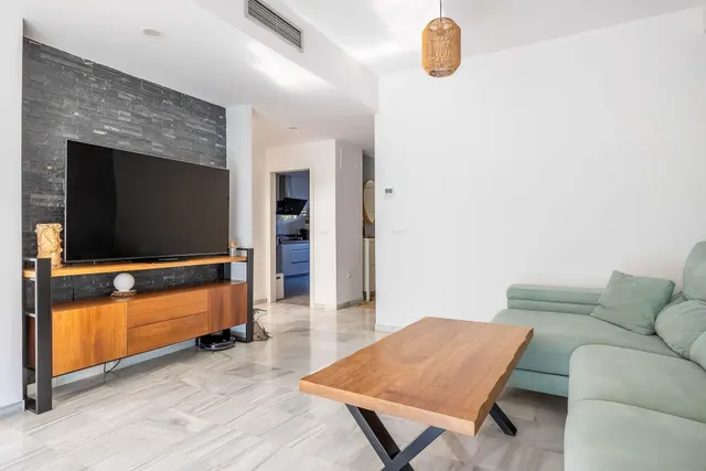 Vivienda adosada reformada, amplia y lista para entrar a vivir — 15