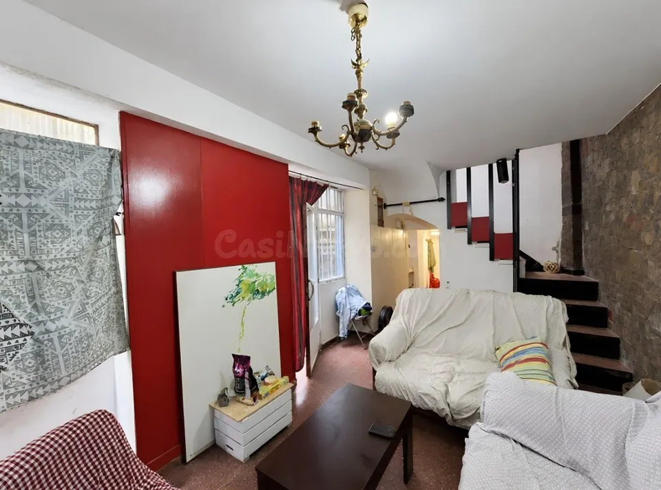OPORTUNIDAD! CASA DE PUEBLO EN EL CORAZON DE ONTINYENT