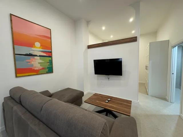 Estudio en el centro de denia en alquiler anual, con posibilidad de añadir un segundo dormitorio (pregunte las opciones) — 10