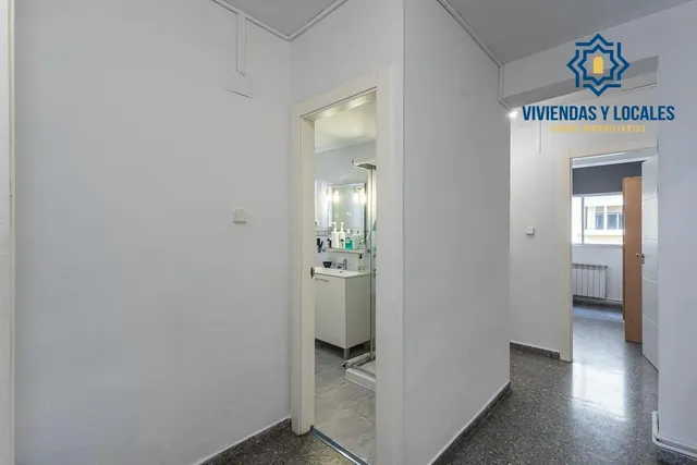 Piso amplio y luminoso en Ronda–Arabial — 20