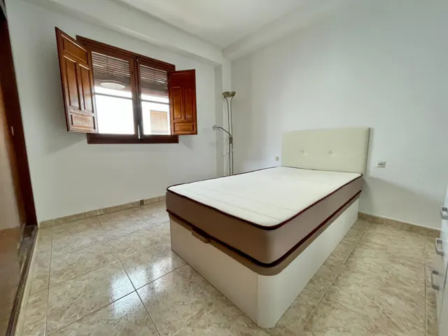 Vivienda de 3 dormitorios con garaje en plena Judería de Córdoba — 12