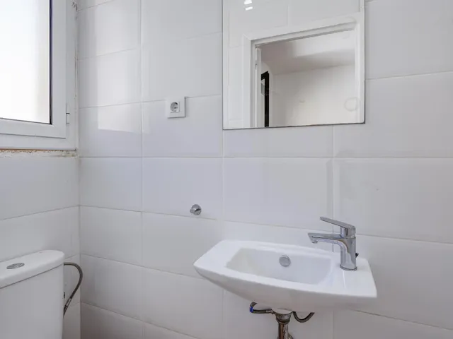 Piso en oferta en la barceloneta — 11