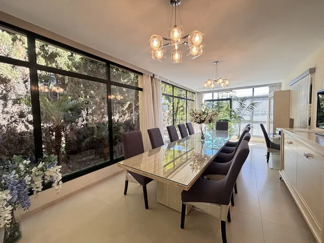 Chalet 7 habitaciones 526m² en venta - Centro — 7