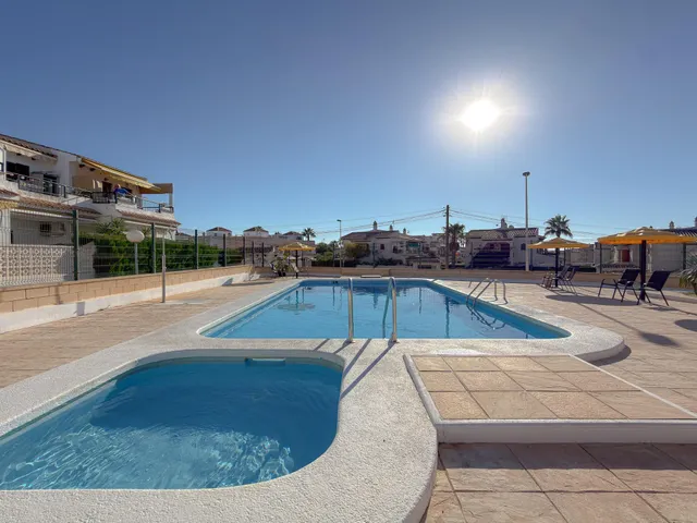 Torreblanca! Encantador bungalow reformado con 2 terrazas en urbanización exclusiva con 2 piscinas comunitarias — 35
