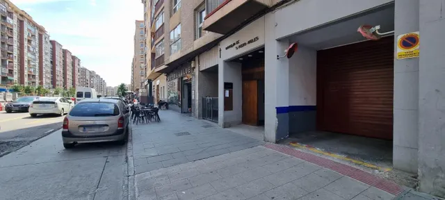Venta de plaza de garaje en la Avenida Navarra — 6