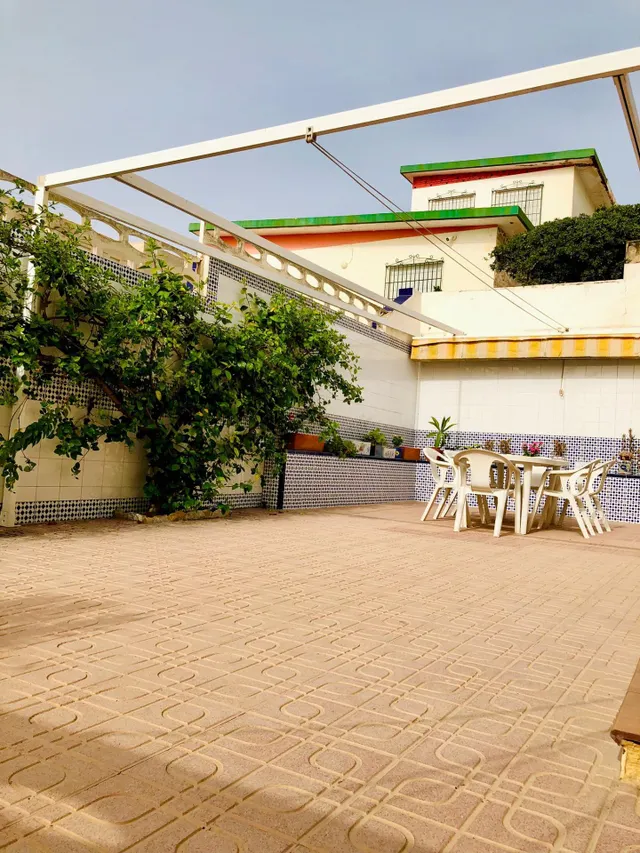 Villa privada con 6 habitaciones frente al mar en Guardamar playa. — 10