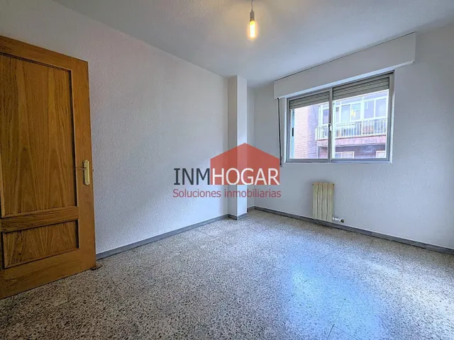 Amplia vivienda de 4 dormitorios con dos terrazas acristaladas en venta la zona sur de Ávila — 34