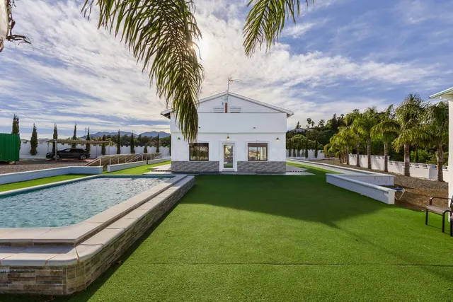 Chalet 6 habitaciones 336m² en venta - Costa del Sol — 4