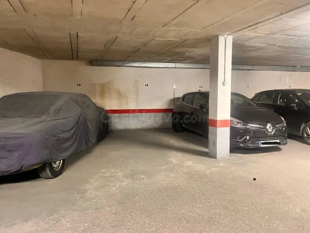 GARAJE PARA COCHE PEQUEÑO EN SANTA MARINA - foto 5