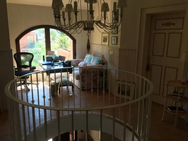 Se vende  precioso chalet casa rural con todas los servicios a las faldas del Puig campaña — 34