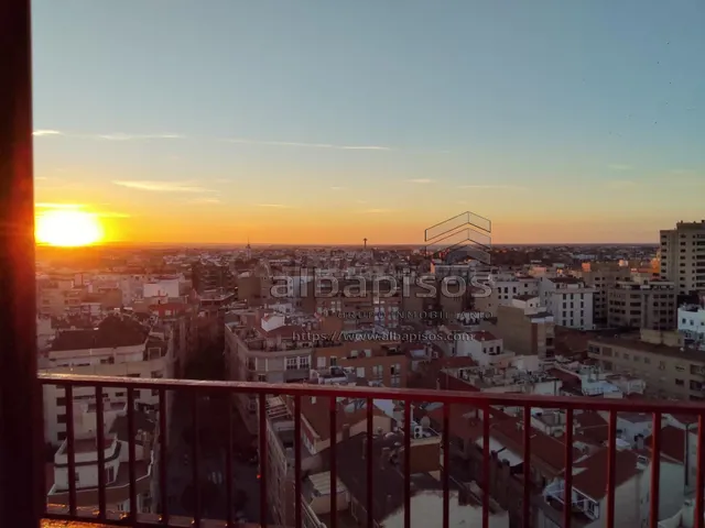 Espectacular vivienda reformada con garaje, trastero, 2 balc
