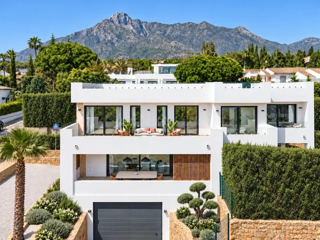 Chalet 5 habitaciones 465m² en venta - Marbella