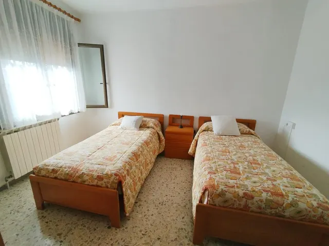 GRAN CASA A CUATRO VIENTOS A LA ENTRADA DE MAS CARBO — 18