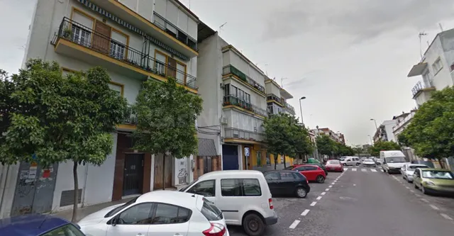 Venta piso en Sevilla — 3
