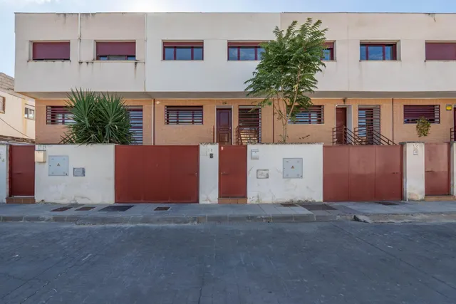 CASA EN VENTA EN BELICENA, GRANADA | ESPACIO, LUZ Y POSIBILI - foto 2