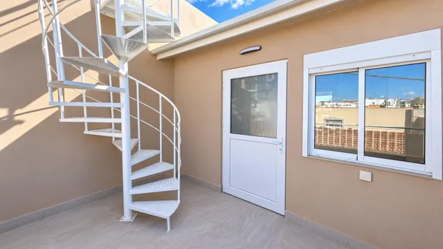 Moderno y luminoso piso con amplio solárium y vistas al mar en San Pedro del Pinatar — 17