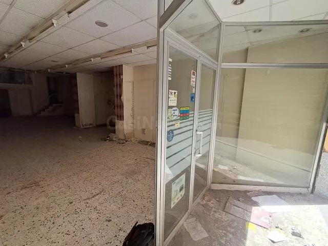 LOCAL COMERCIAL DE LLOGUER A LA RAMBLA SANT FERRAN D'IGUALAD - foto 2