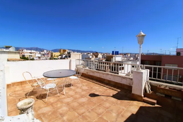 Ático con Terraza - foto 2