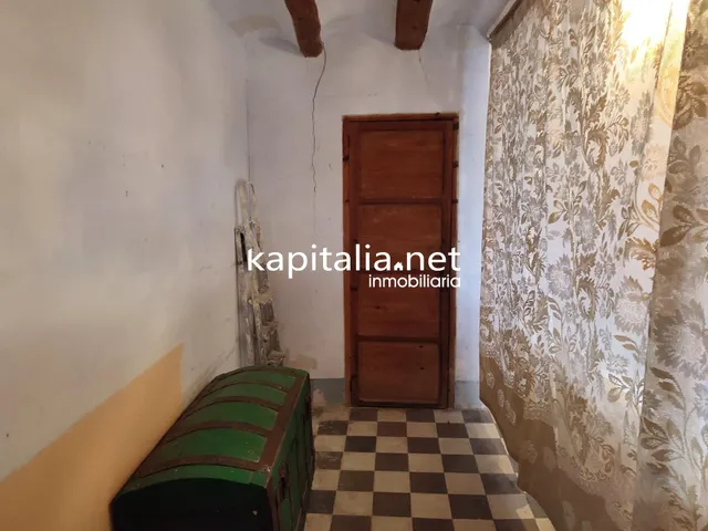 CASA A LA VENTA EN PUEBLO PEQUEÑO Y TRANQUILO LLAMADO ALFAFARA — 14