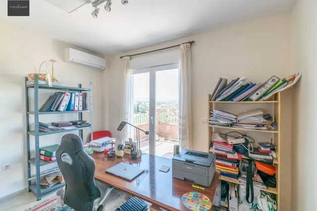 🏡 Tu refugio en la Urbanización Cortijo de la Luz — 35